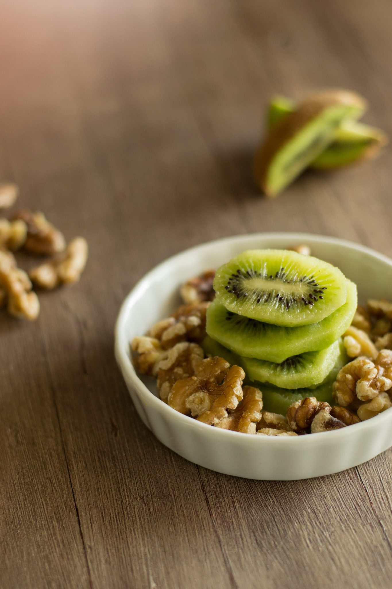 Kiwi and Walnuts (Diabetic)