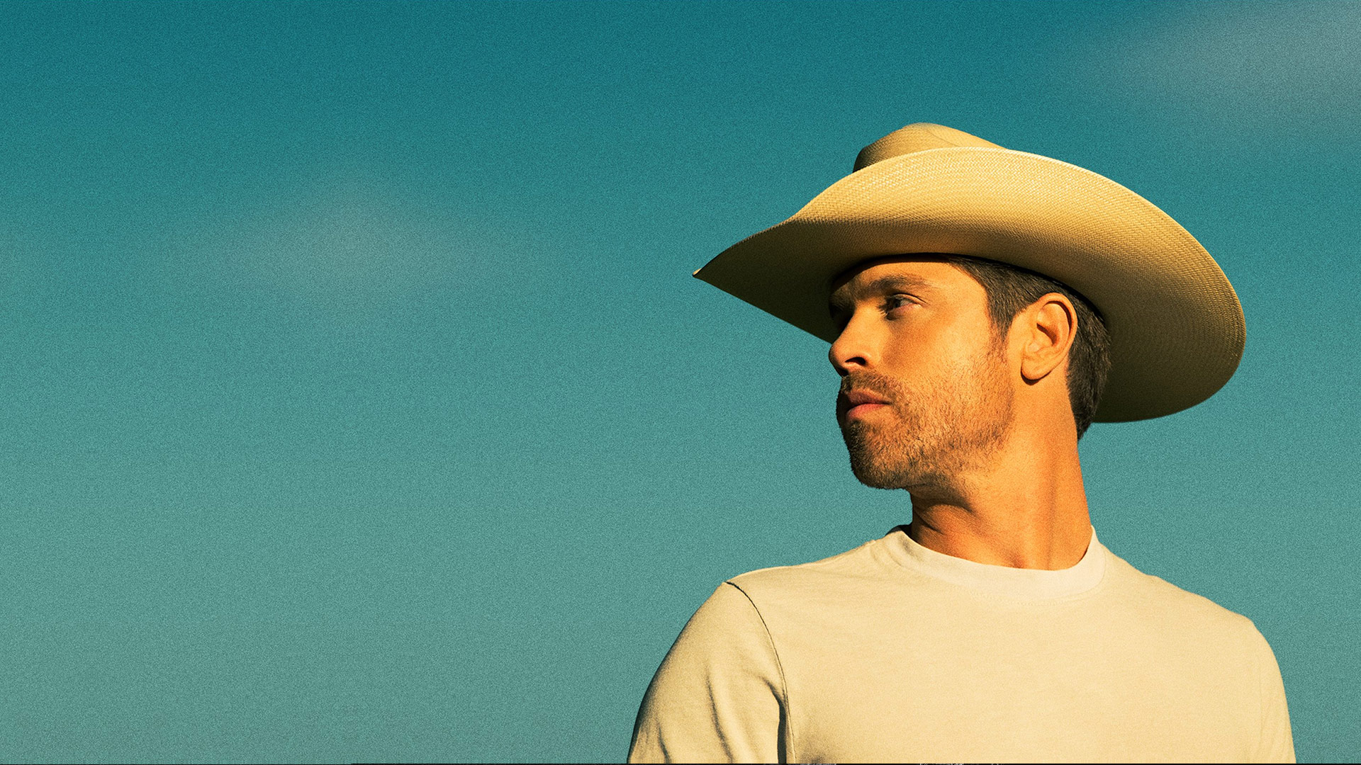 The Official <br>Dustin Lynch Fan Club