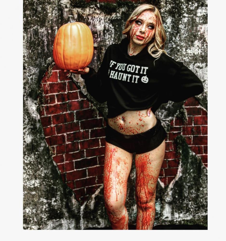 If you got it, Haunt it hoodie