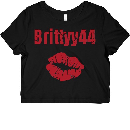 Brittyy44 Kiss Crop Tee