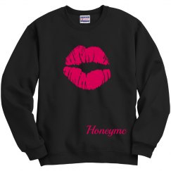 Honeymc kiss sweatshirt