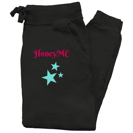 Mc Stars kiss bottoms