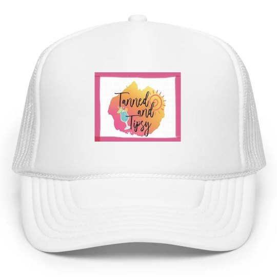 Tanned and Tipsy💫 Tanned and Tipsy💫