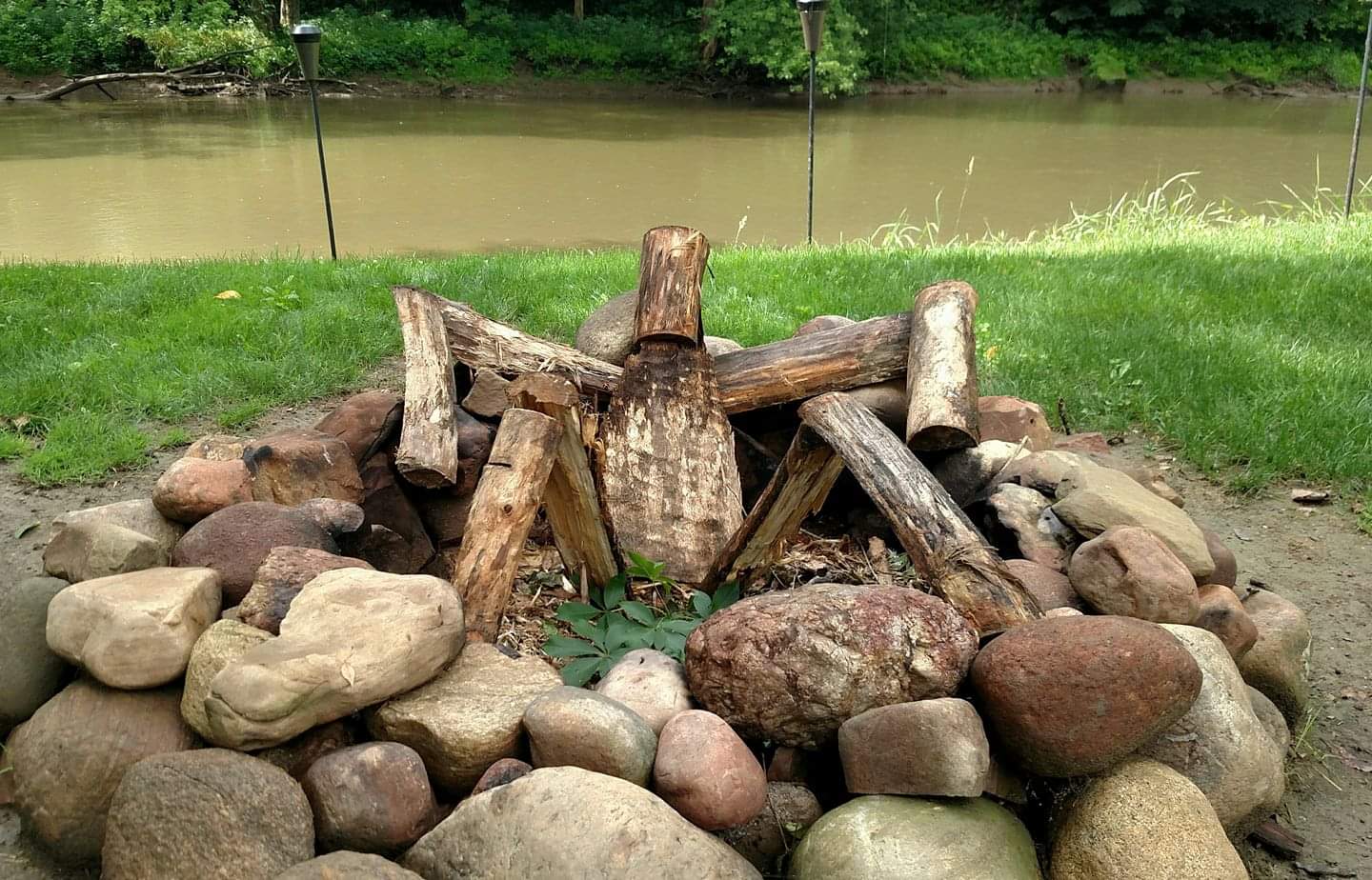 Crackling Campfire Community 